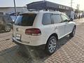 Volkswagen Touareg 2007 года за 7 000 000 тг. в Алматы – фото 3