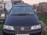Volkswagen Sharan 1997 годаүшін2 000 000 тг. в Уральск – фото 2