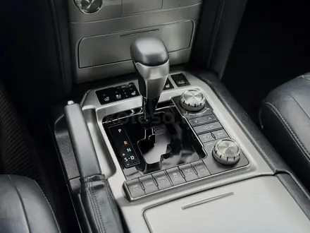 Toyota Land Cruiser 2017 года за 31 500 000 тг. в Костанай – фото 14
