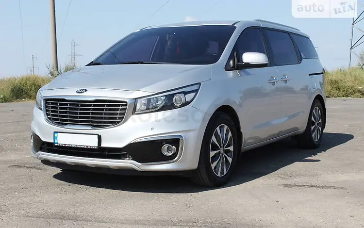 Kia Carnival 2016 годаүшін2 990 тг. в Алматы