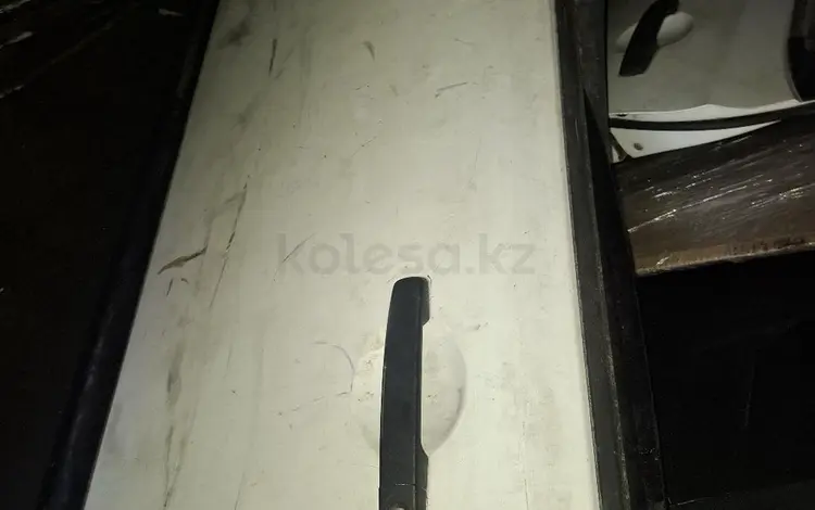 Двери за 100 000 тг. в Алматы