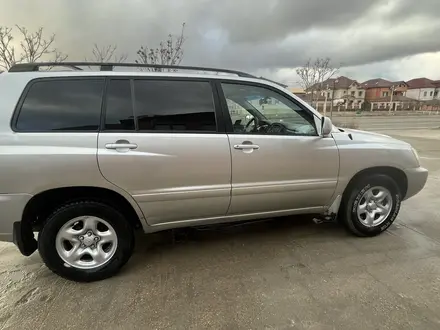 Toyota Highlander 2001 года за 5 800 000 тг. в Актау – фото 2