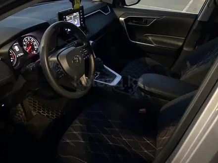 Toyota RAV4 2020 года за 11 500 000 тг. в Караганда – фото 6