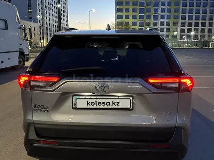Toyota RAV4 2020 года за 11 500 000 тг. в Караганда – фото 3