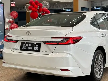 Toyota Camry 2024 года за 17 500 000 тг. в Алматы – фото 2