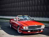 Аренда Mercedes Benz SL560 1988 год в Алматы – фото 2