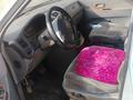 Kia Carnival 2003 года за 500 000 тг. в Шымкент – фото 2