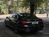 BMW 750 2016 годаүшін23 500 000 тг. в Семей – фото 4