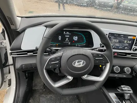 Hyundai Elantra 2024 года за 5 350 000 тг. в Алматы – фото 7