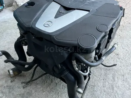 Двигатель Mercedes OM642 3.0 CDI за 2 000 000 тг. в Актау – фото 2