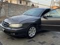 Opel Omega 1999 года за 1 300 000 тг. в Алматы – фото 2