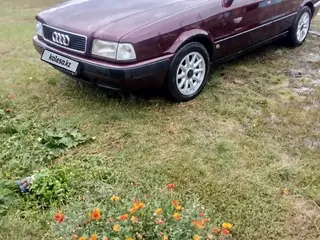 Audi 80