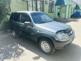 Chevrolet Niva 2013 года за 3 650 000 тг. в Уральск – фото 2