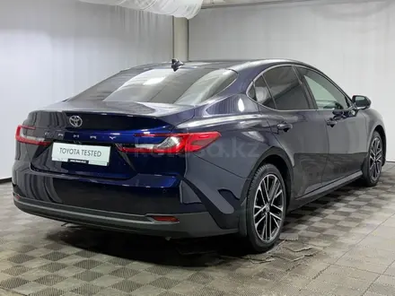 Toyota Camry Luxe 2024 года за 19 600 000 тг. в Алматы – фото 18