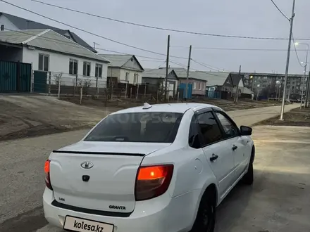 ВАЗ (Lada) Granta 2190 2013 года за 2 000 000 тг. в Атырау – фото 3