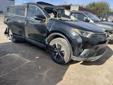 Toyota RAV4 2017 года за 3 000 000 тг. в Уральск – фото 2