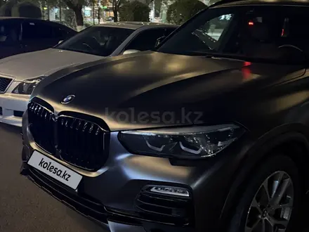 BMW X5 2019 года за 28 000 000 тг. в Астана