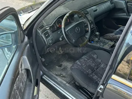 Mercedes-Benz E 280 1998 года за 3 480 000 тг. в Тараз – фото 7