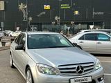 Mercedes-Benz C 230 2009 года за 7 200 000 тг. в Шымкент – фото 2