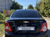 Chevrolet Aveo 2012 года за 2 690 000 тг. в Уральск – фото 2
