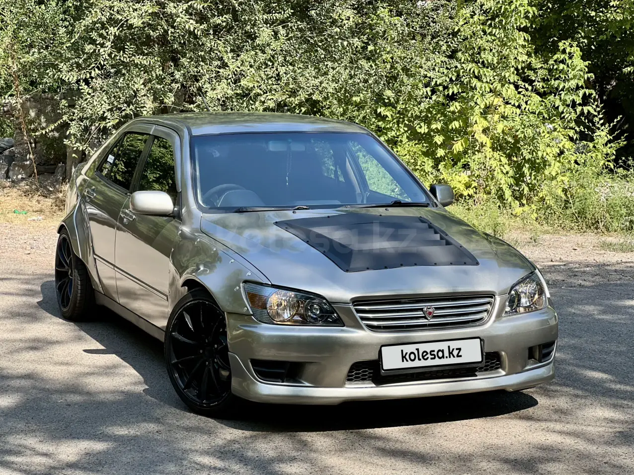 Toyota Altezza, 1998
