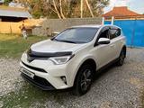 Toyota RAV4 2016 годаүшін10 000 000 тг. в Шымкент – фото 4