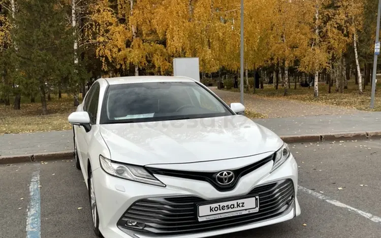 Toyota Camry 2018 годаfor14 500 000 тг. в Астана