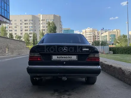 Mercedes-Benz E 320 1991 года за 2 000 000 тг. в Алматы – фото 4