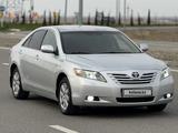 Toyota Camry 2007 года за 6 200 000 тг. в Туркестан – фото 2