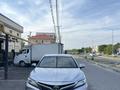 Toyota Camry 2019 года за 11 300 000 тг. в Шымкент