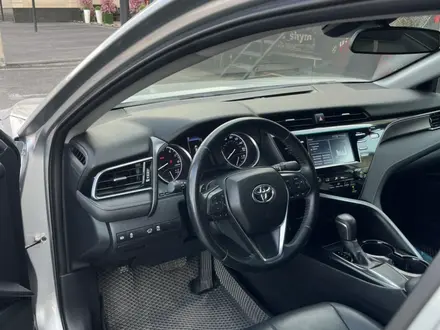 Toyota Camry 2019 года за 11 300 000 тг. в Шымкент – фото 12