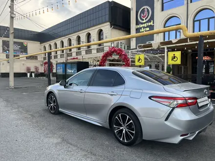 Toyota Camry 2019 года за 11 300 000 тг. в Шымкент – фото 5