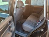 Volkswagen Touareg 2009 года за 7 500 000 тг. в Атырау – фото 5