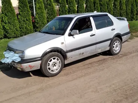 Volkswagen Vento 1993 года за 800 000 тг. в Алматы – фото 2