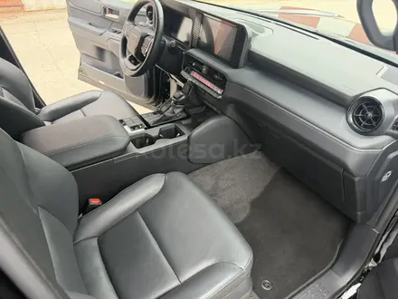 Toyota Land Cruiser Prado 2024 года за 28 600 000 тг. в Актобе – фото 13
