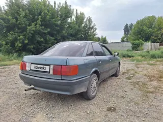 Audi 80