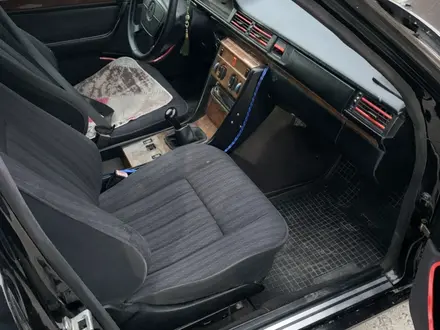 Mercedes-Benz E 230 1991 года за 1 600 000 тг. в Шымкент – фото 10