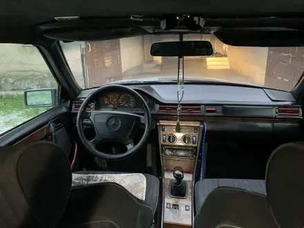 Mercedes-Benz E 230 1991 года за 1 600 000 тг. в Шымкент – фото 13
