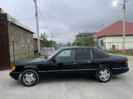 Mercedes-Benz E 230 1991 года за 1 600 000 тг. в Шымкент – фото 7