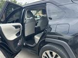 Toyota RAV4 2020 года за 12 000 000 тг. в Актау – фото 4