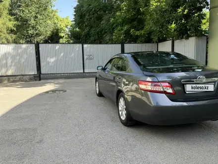 Toyota Camry 2010 года за 6 900 000 тг. в Шымкент – фото 10