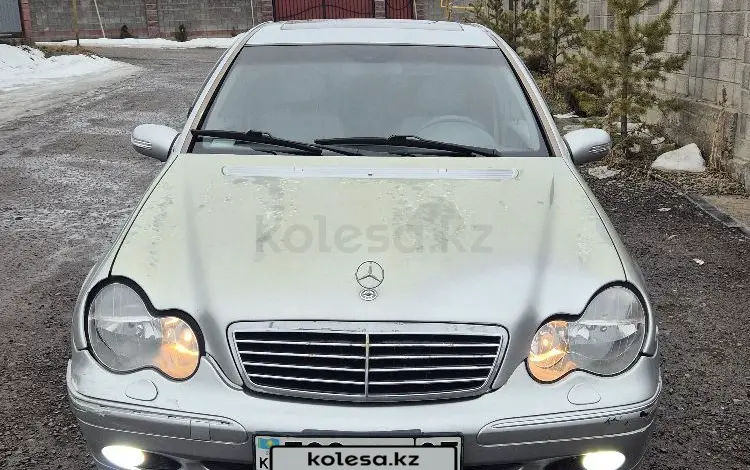 Mercedes-Benz C 240 2003 года за 3 200 000 тг. в Алматы