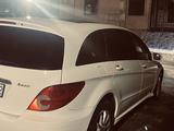 Mercedes-Benz R 350 2007 годаfor8 000 000 тг. в Алматы – фото 3