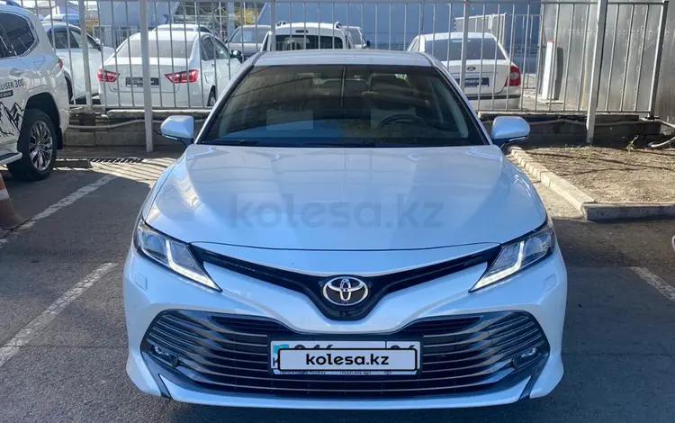 Toyota Camry 2019 годаfor13 200 000 тг. в Атырау