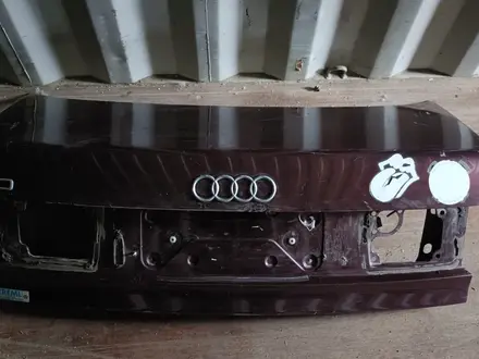 Крышка багажника Audi 80 B4 за 18 000 тг. в Кокшетау