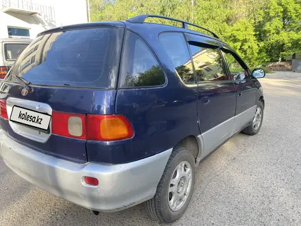 Toyota Ipsum 1996 года за 3 150 000 тг. в Усть-Каменогорск – фото 4