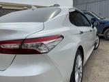 Toyota Camry 2019 года за 18 000 000 тг. в Алматы – фото 4