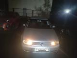 Volkswagen Golf 2001 года за 3 600 000 тг. в Астана – фото 2