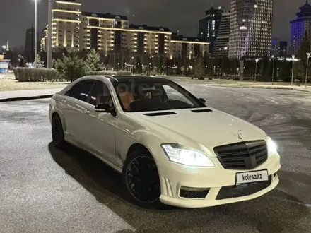 Mercedes-Benz S 550 2007 года за 4 690 000 тг. в Астана – фото 3