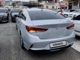 Hyundai Sonata 2021 года за 9 600 000 тг. в Шымкент – фото 2